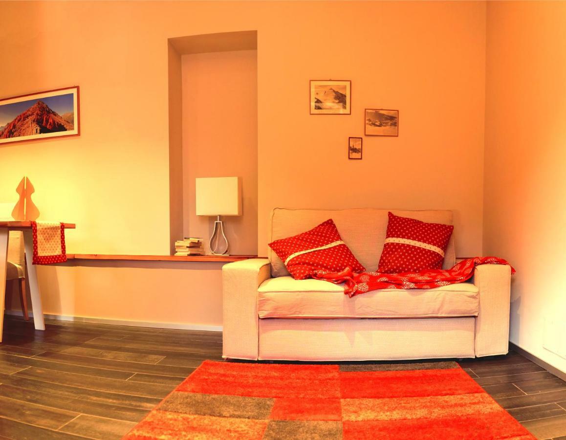 Casa Monet Appartement Saint-Vincent Buitenkant foto